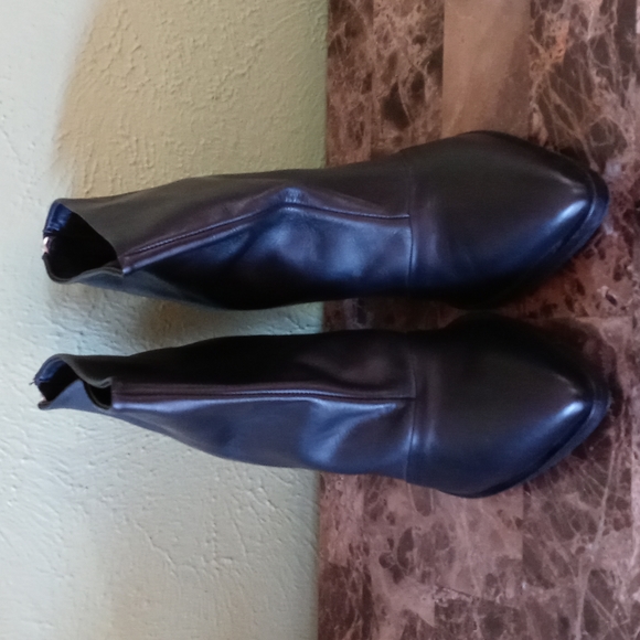 Alberto Fermani Women's Black Ankle Heel Booties Size 41 w/3" Heel - Picture 5 of 7